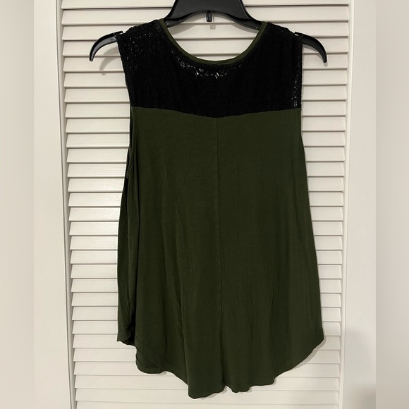 Old Navy Olive Black Lace Top - Picture 3 of 3